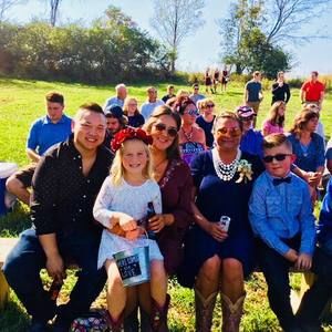 Meet your Posher, Danielle